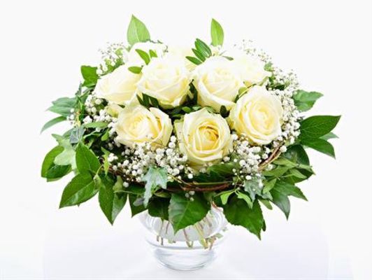 White Roses von BestFlowers auf blumen.de