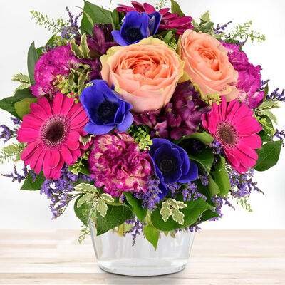 Blumenstrauß Geburtstagsbote von Bluvesa auf blumen.de