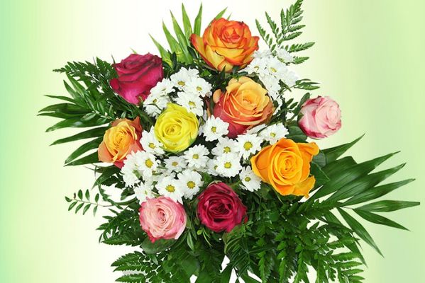 heiterer Blumenstrauß  von Rosenbote.de auf blumen.de