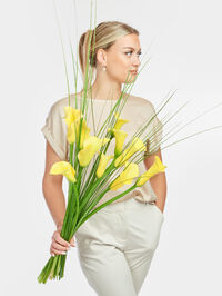 Leuchtende Blütensinfonie von Fleurop auf blumen.de