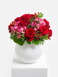 Rosen und Alstromerien von Fleurop auf blumen.de