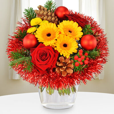 roter Weihnachtsstrauß von Bluvesa auf blumen.de