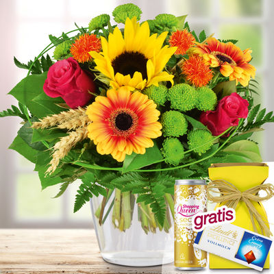 sommerlicher Blumenstrauß von Bluvesa auf blumen.de
