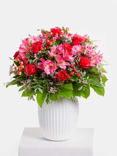 Strauß in Pink-Rot von Fleurop auf blumen.de