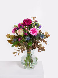 Vivid Violet mit Rosen von Fleurop auf blumen.de