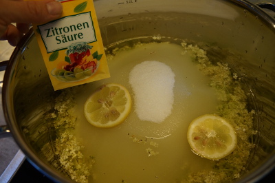 Zitrone Holunderblütensirup